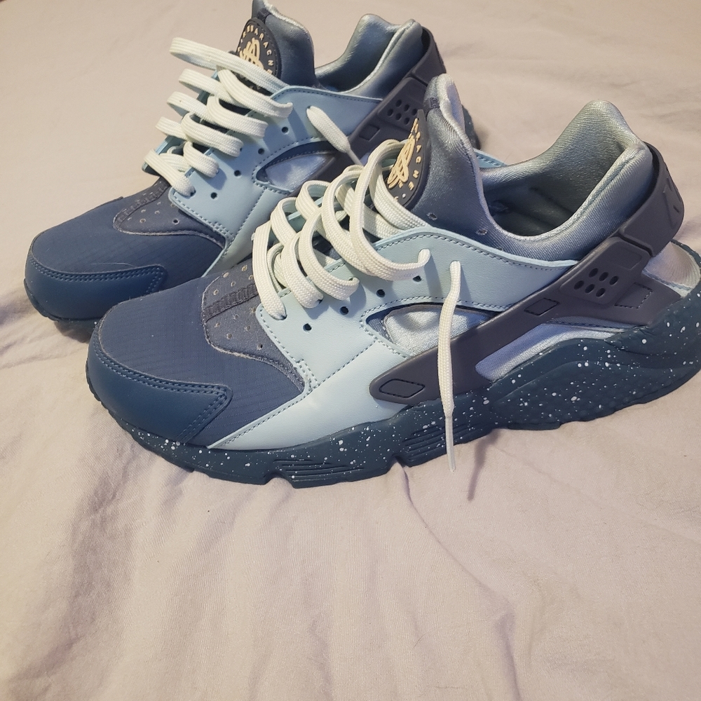 Nike Huarache sz 9